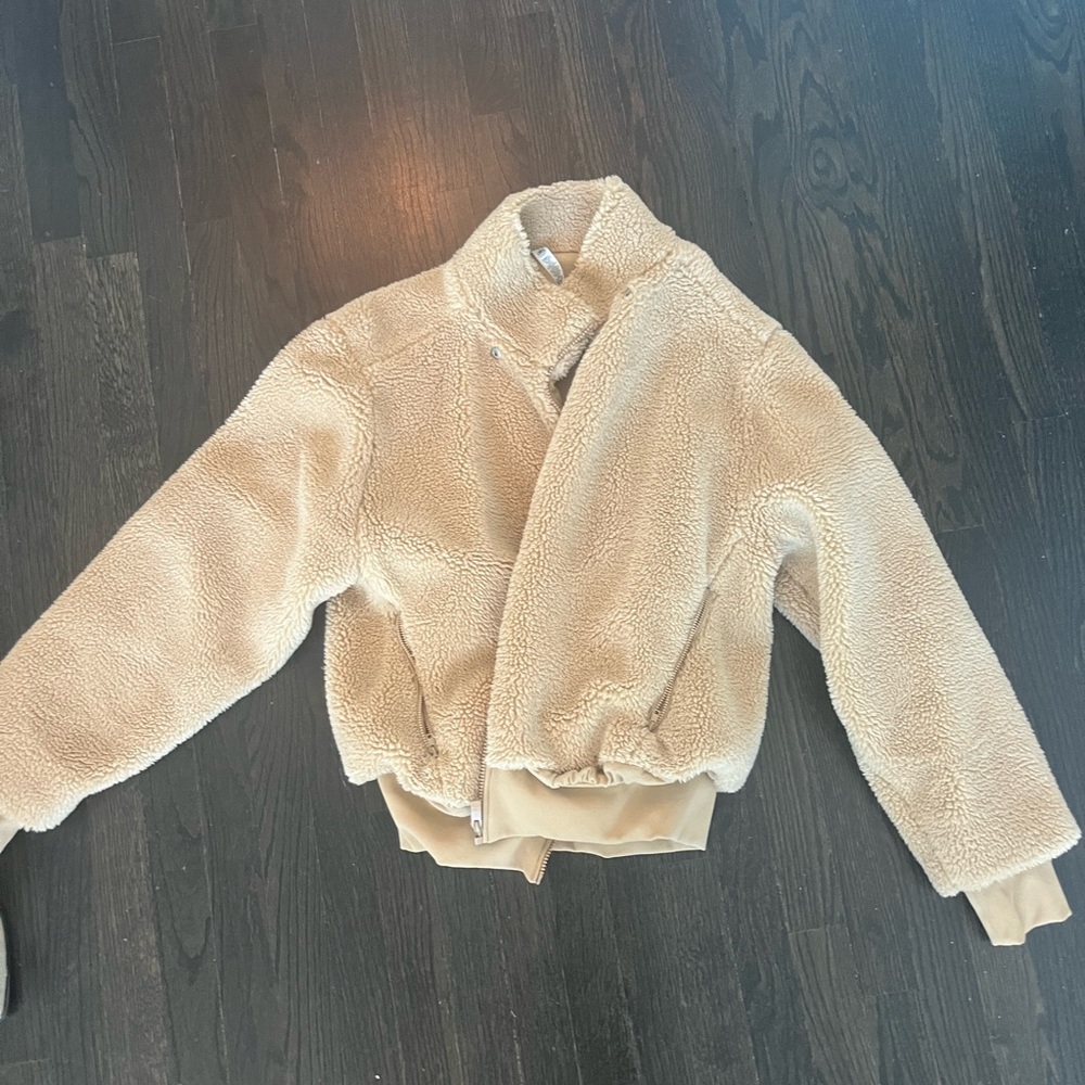 Alo. Foxy Sherpa